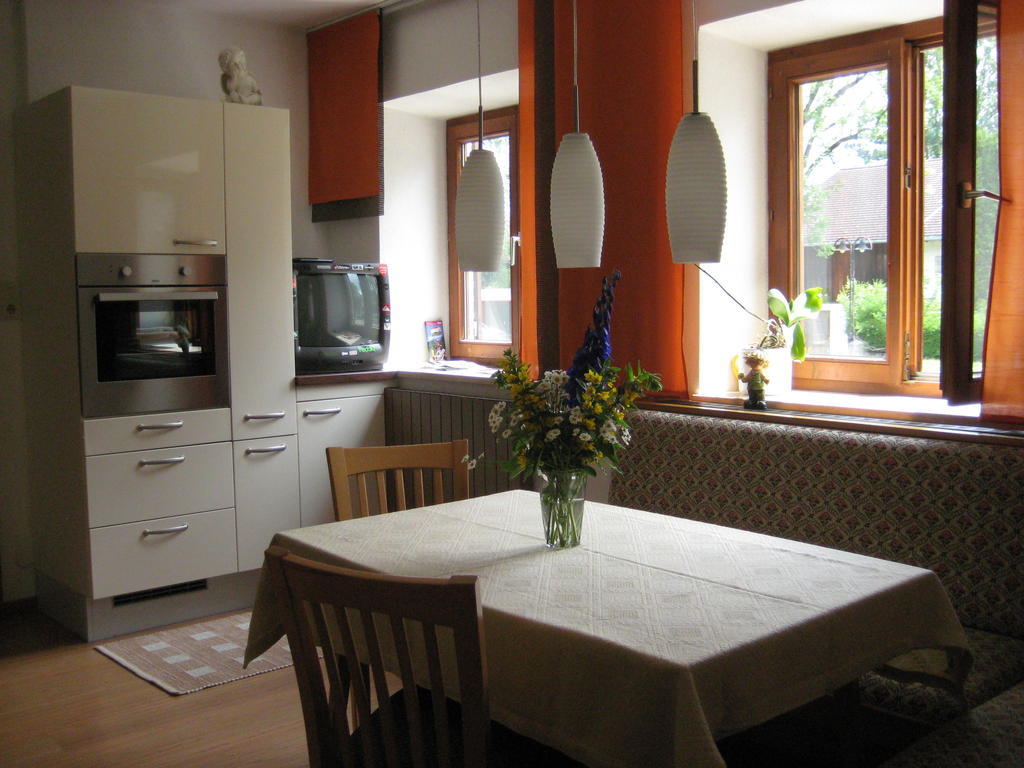 Ferienwohnung Kathrein Reutte Szoba fotó